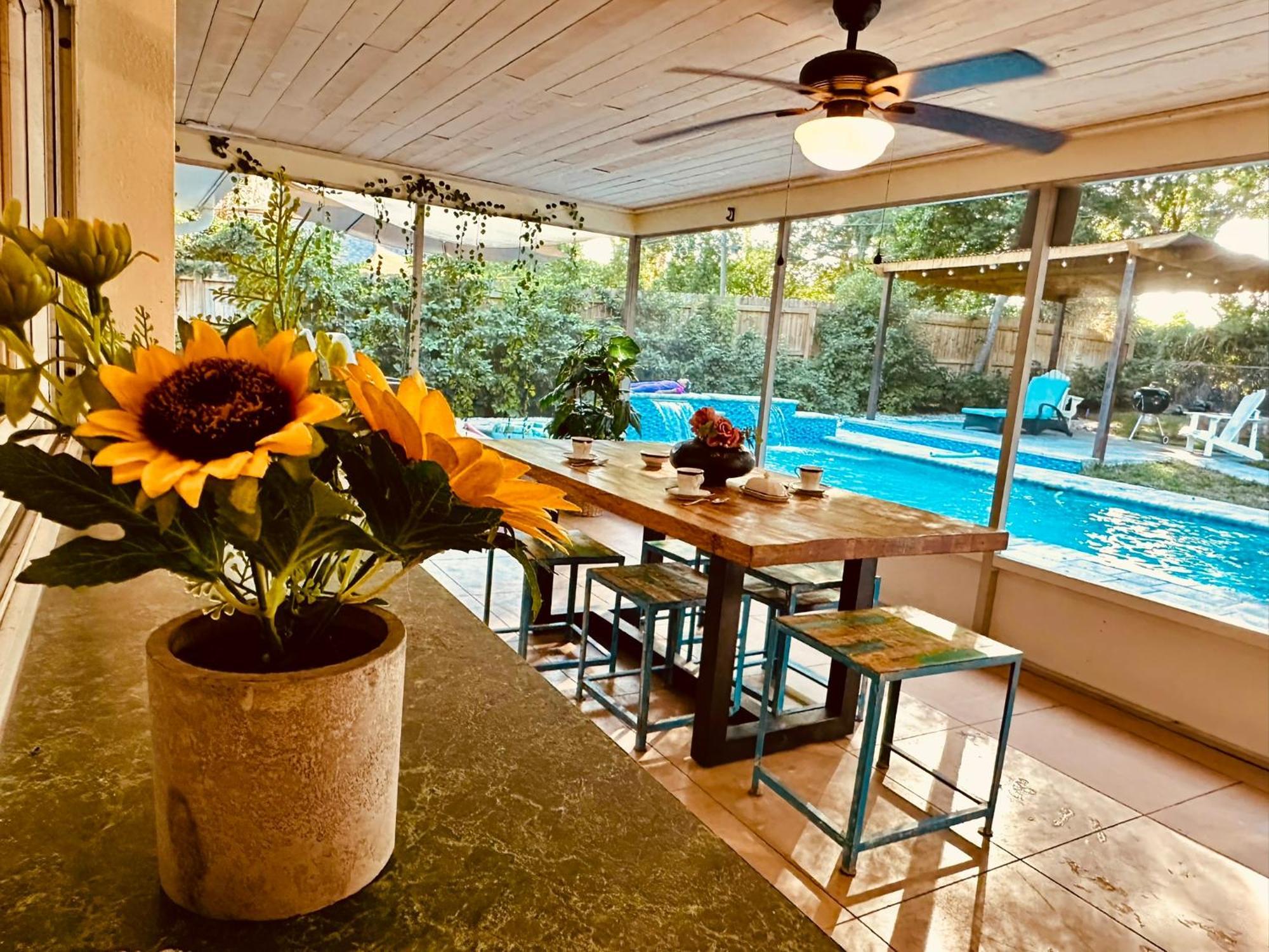 4 Bedroom Clearwater Vacation Home With Amazing Backyard Zewnętrze zdjęcie